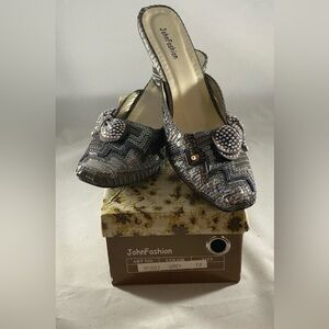 Women's Silver Sequin Flats